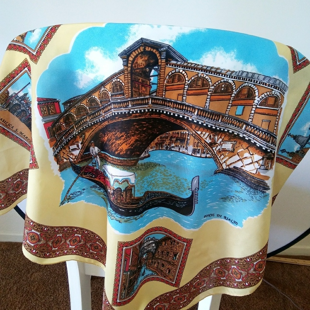 Venezia Italy Scarf points of interest prints - Picture 2 of 3